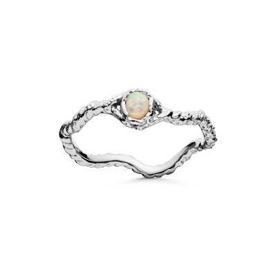 Maanesten — Lisa Ring Maanesten Lisa Ring — Ring