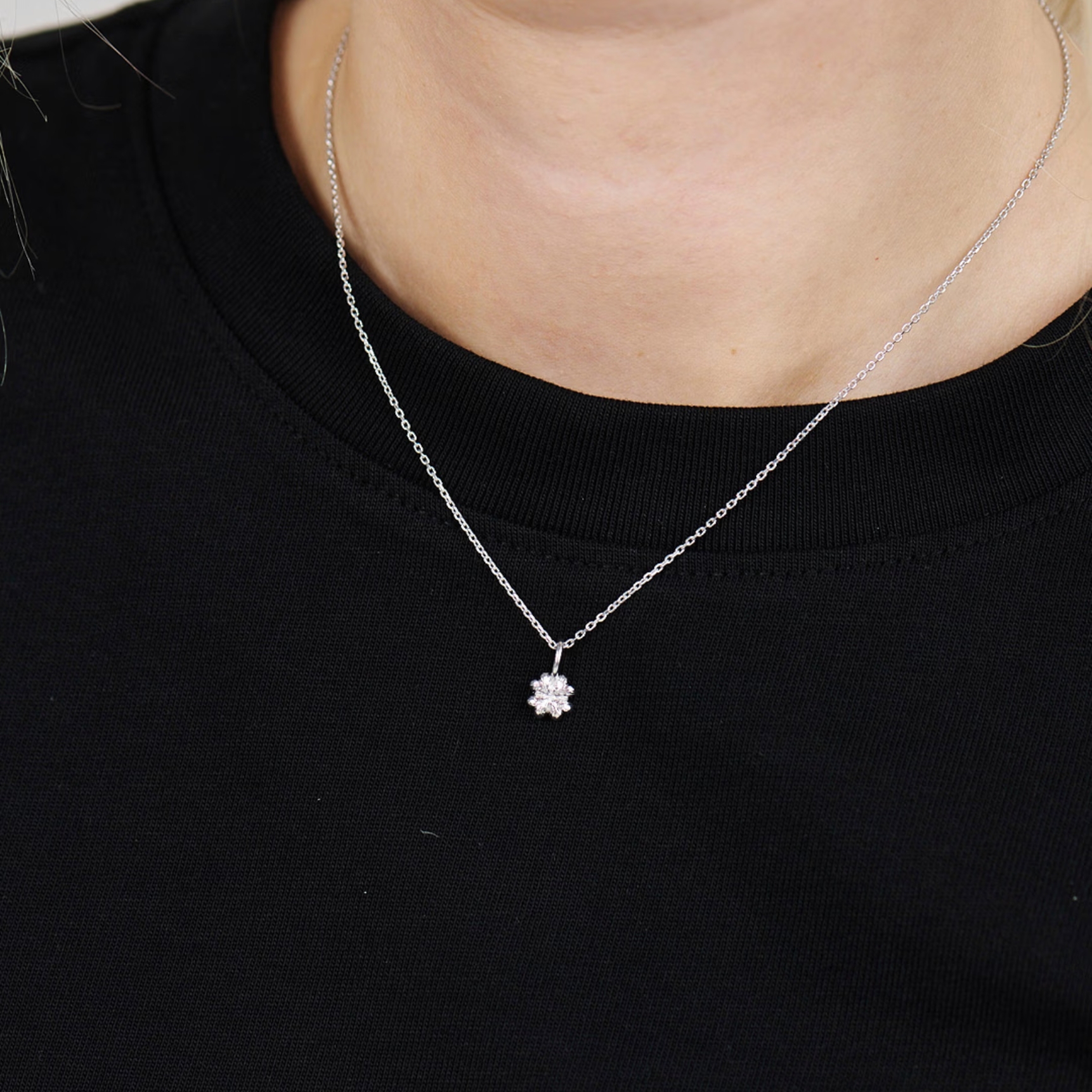 Studio Z Serene Clover Necklace — Halskæde