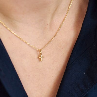 Studio Z — Faithful Cross Necklace Studio Z Faithful Cross Necklace — Halskjeder