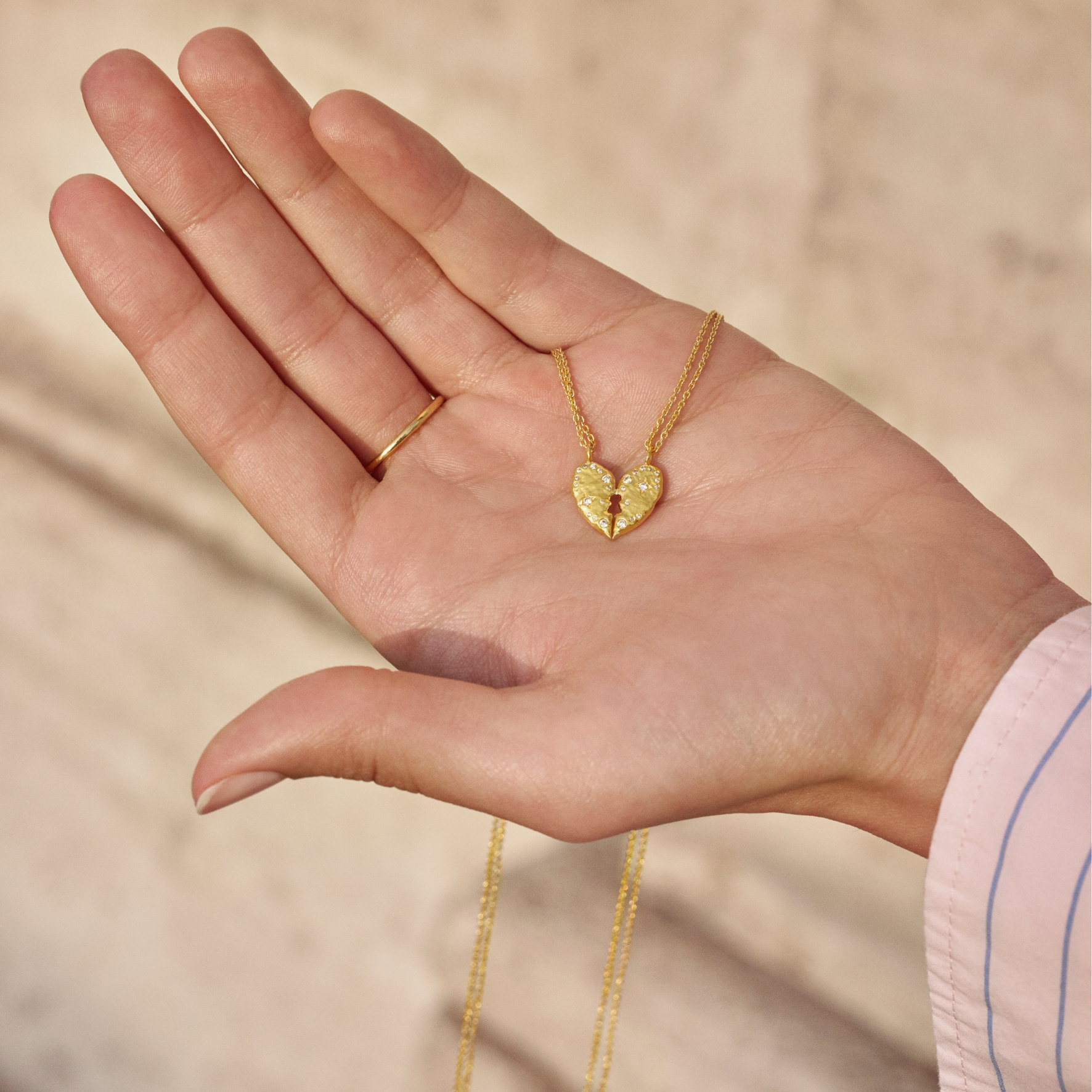Maanesten Keeper Necklace — Halskæde