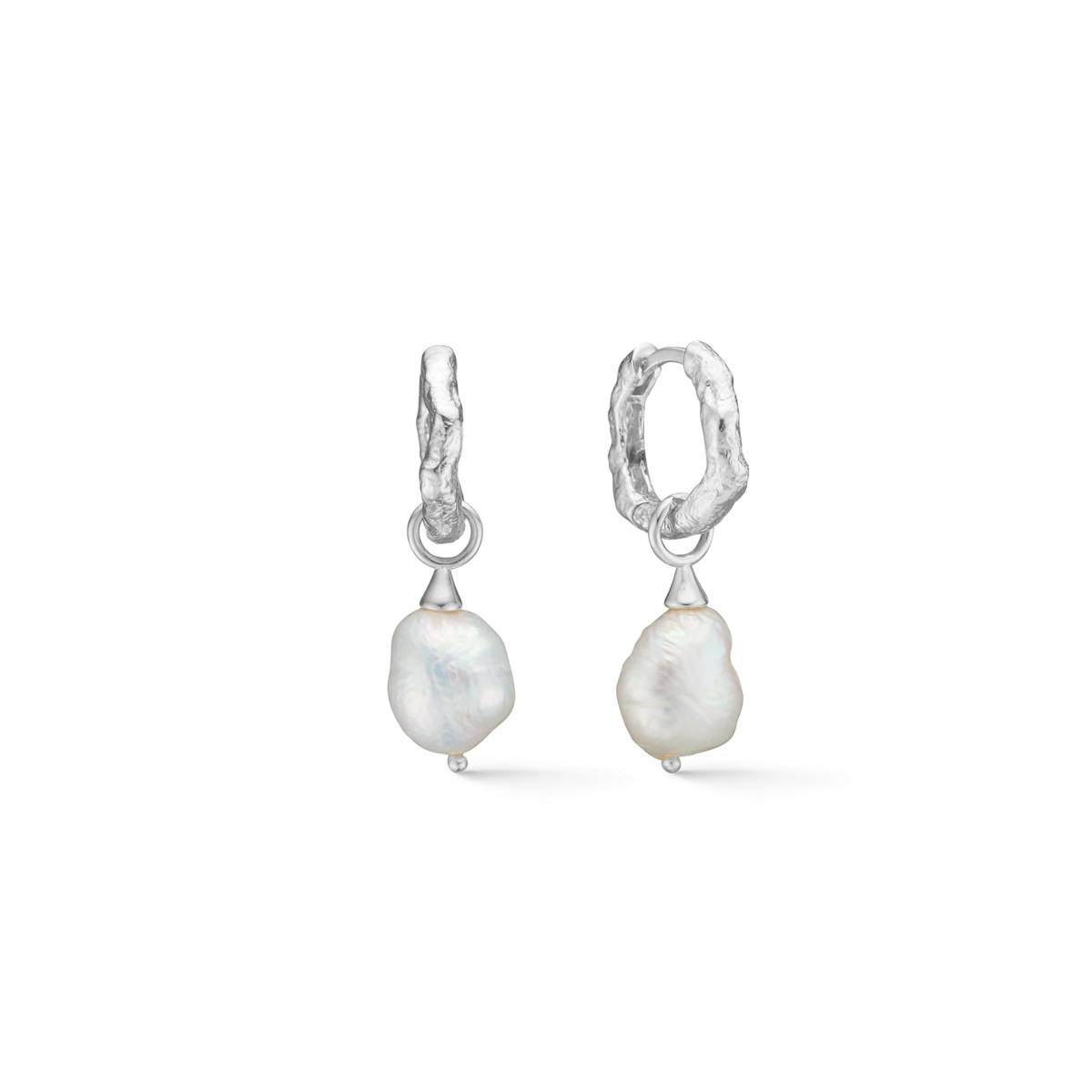 Studio Z — Perma Pearl Hoops Studio Z Perma Pearl Hoops — Boucle d'oreille