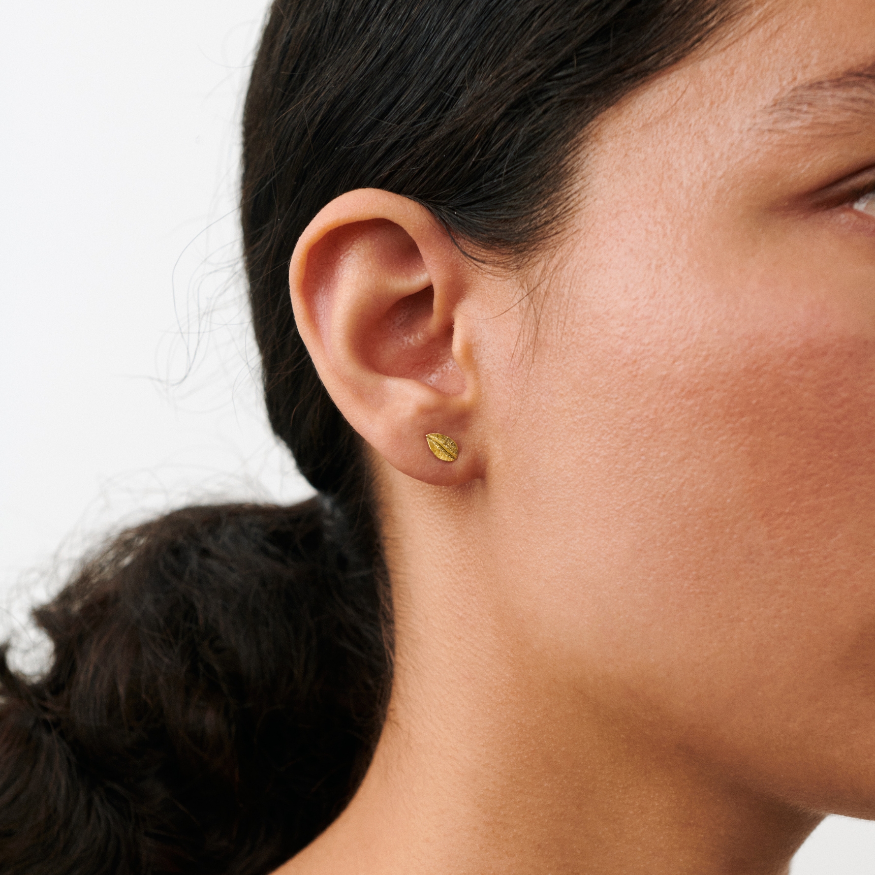 Pernille Corydon Elm Leaf Earsticks — Kolczyk