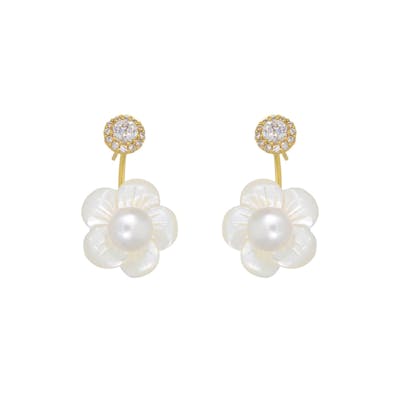 Nuni Copenhagen — Mabel Pearl Earrings Nuni Copenhagen Mabel Pearl Earrings — Ohrringe
