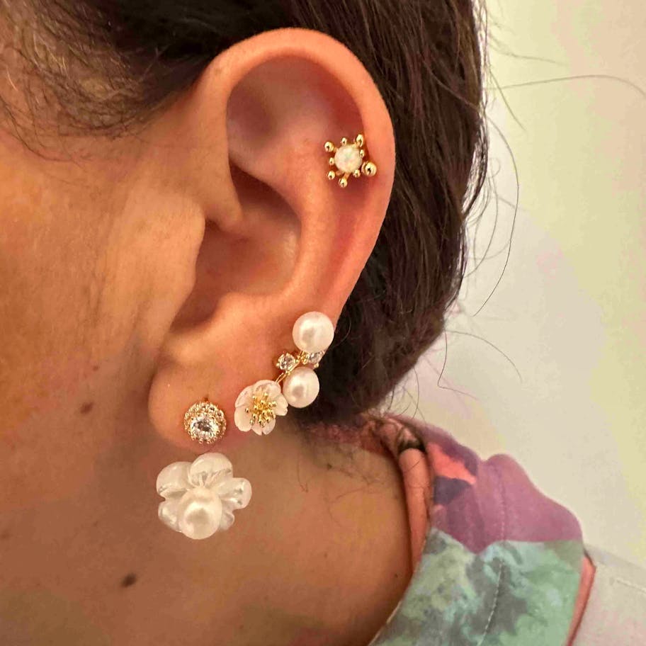 Nuni Copenhagen — Mabel Pearl Earrings Nuni Copenhagen Mabel Pearl Earrings — Oorbel