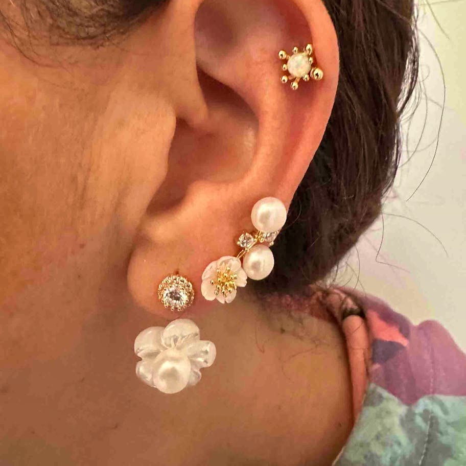 Nuni Copenhagen — Amina Pearl Earrings Nuni Copenhagen Amina Pearl Earrings — Örhängen