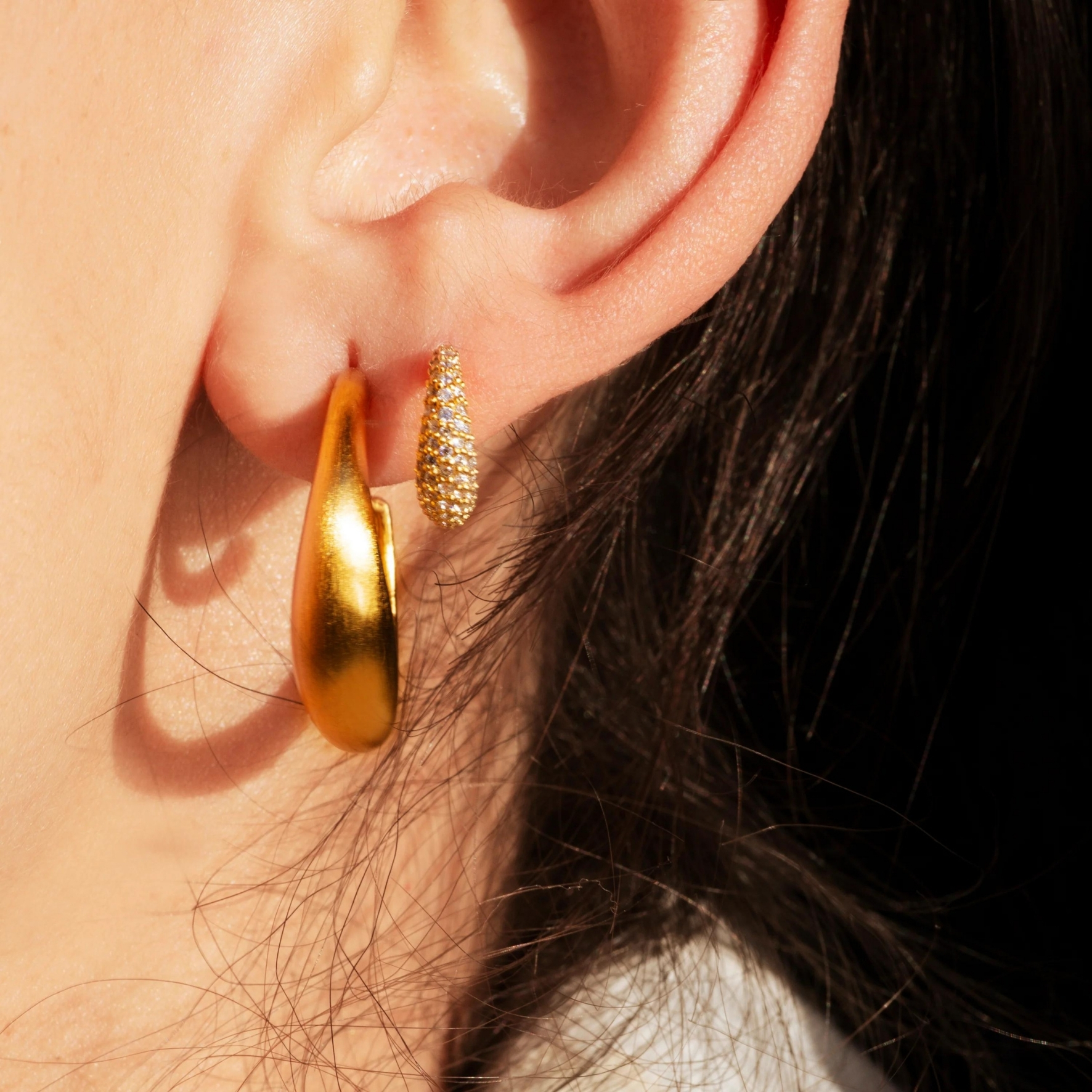 byBiehl Ocean Flow Hoops Sparkle Small — Øreringe