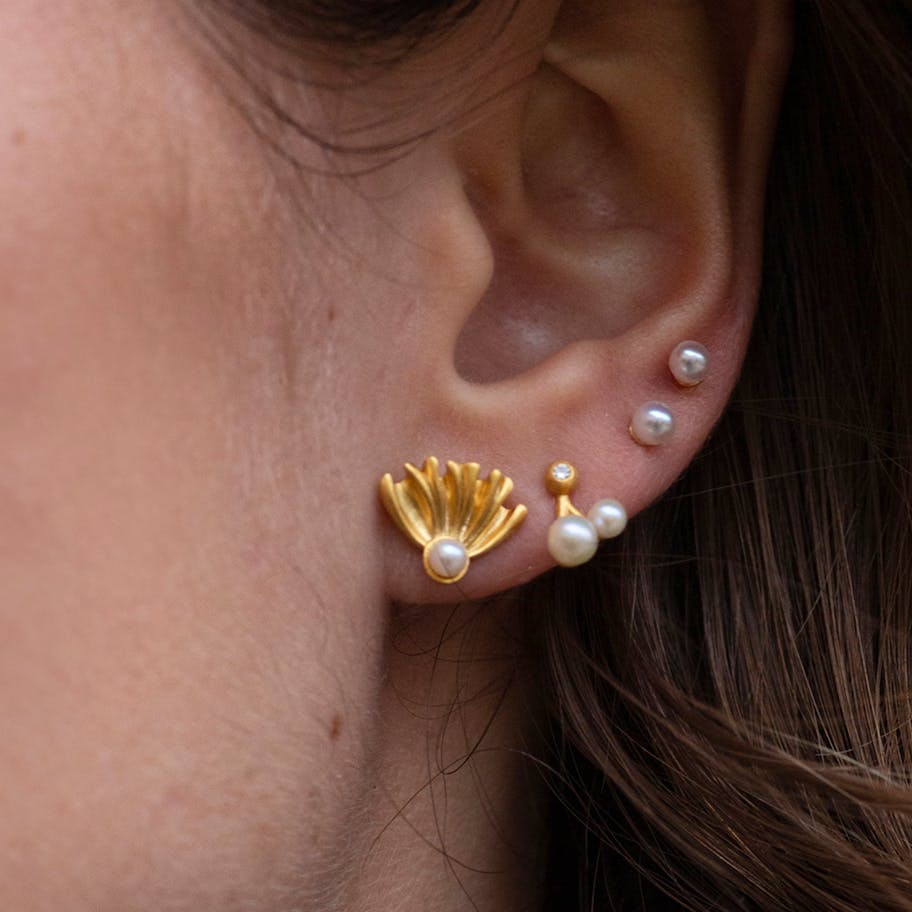 byBiehl — Coco Cherry Studs byBiehl Coco Cherry Studs — Örhängen
