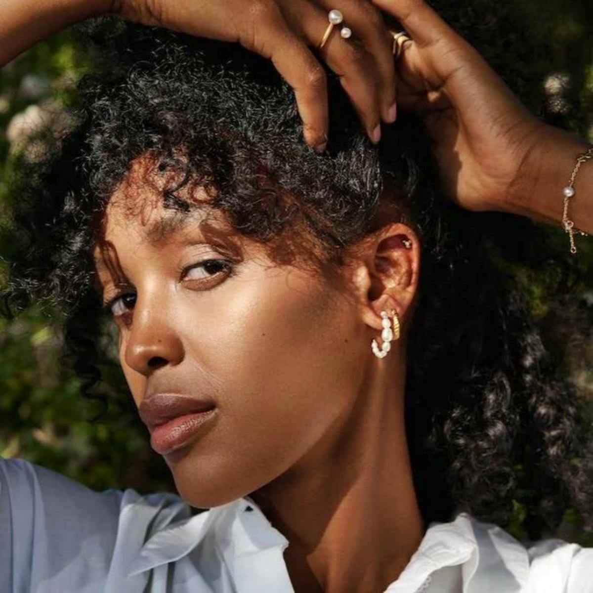 byBiehl — Aura Pearl Hoops byBiehl Aura Pearl Hoops — Øreringer