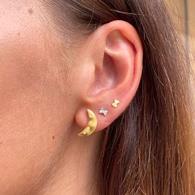 STINE A Jewelry — Bella Moon Earring With Four Stones STINE A Jewelry Bella Moon Earring With Four Stones — Kolczyk