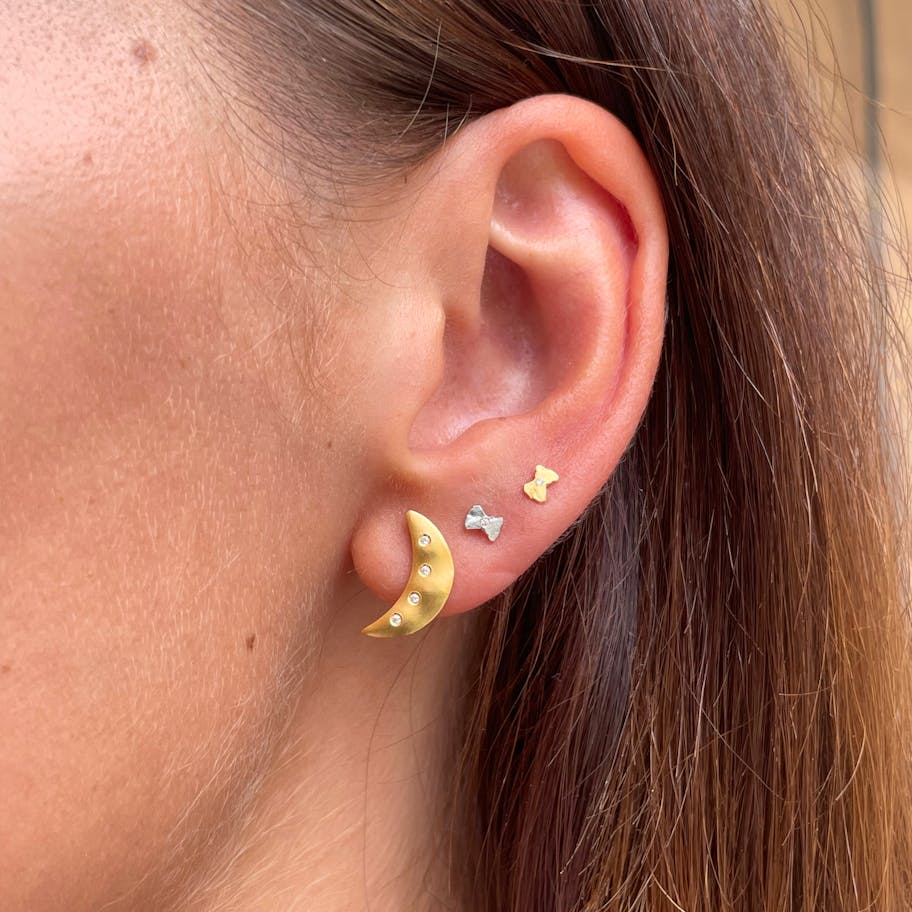 STINE A Jewelry — Bella Moon Earring With Four Stones STINE A Jewelry Bella Moon Earring With Four Stones — Örhängen