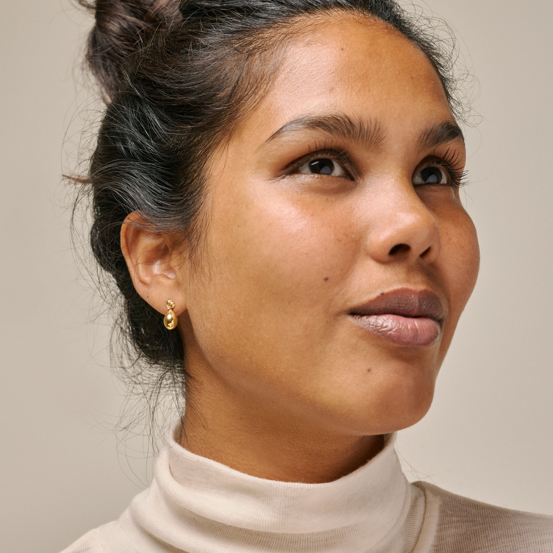 Enamel Copenhagen Poe Studs — Náušnice