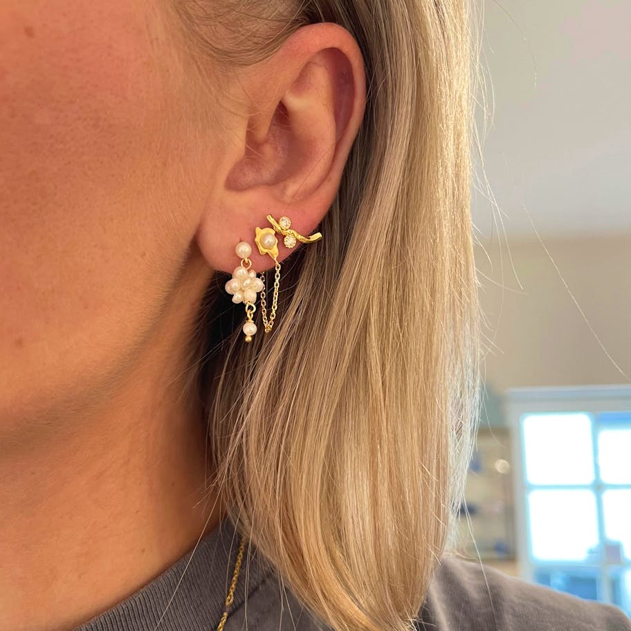 STINE A Jewelry — Petit Cluster Berries Earring STINE A Jewelry Petit Cluster Berries Earring — Earrings