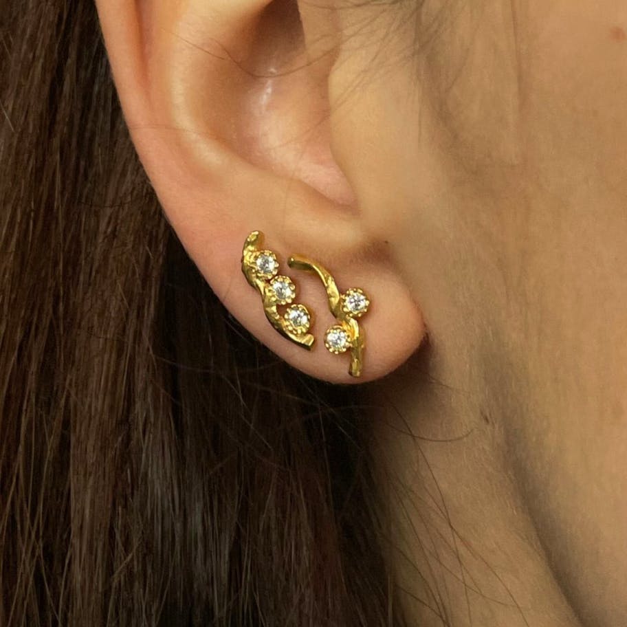 STINE A Jewelry — Flow Earring With Three Stones STINE A Jewelry Flow Earring With Three Stones — Örhängen