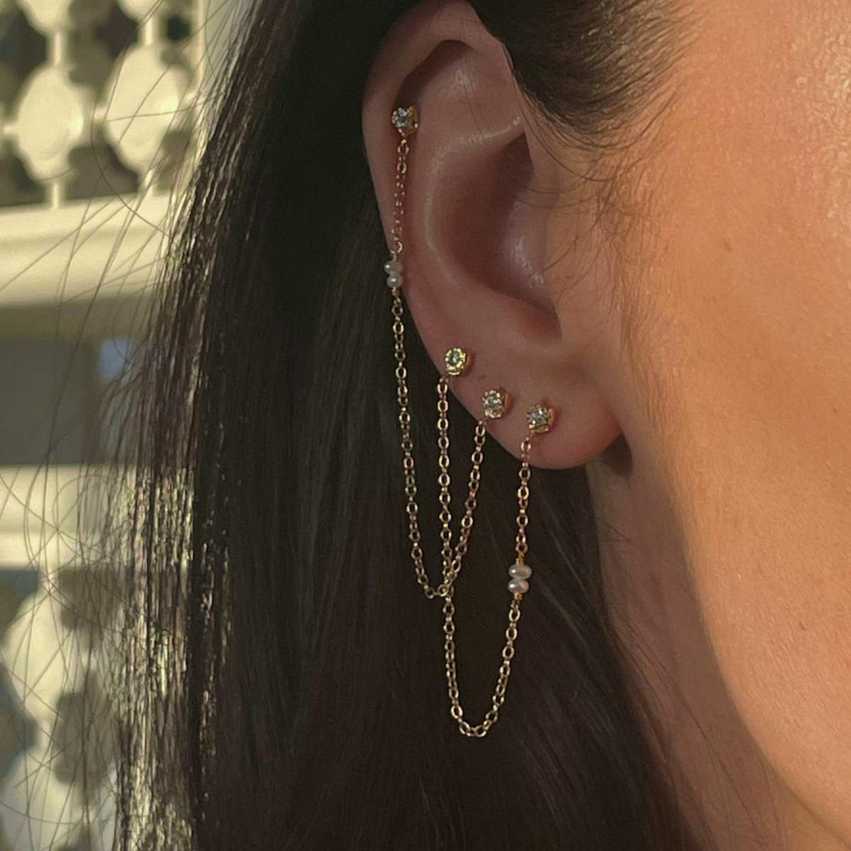 STINE A Jewelry — Twin Flow Earring With Stones, Chain & Pearls STINE A Jewelry Twin Flow Earring With Stones, Chain & Pearls — Boucle d'oreille
