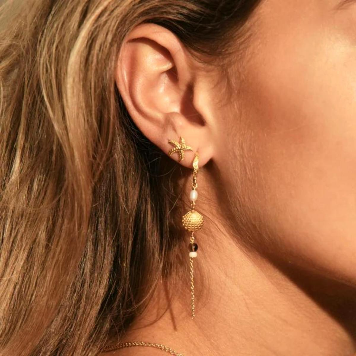 Sistie — Marina Seashell Earchains Sistie Marina Seashell Earchains — Earrings