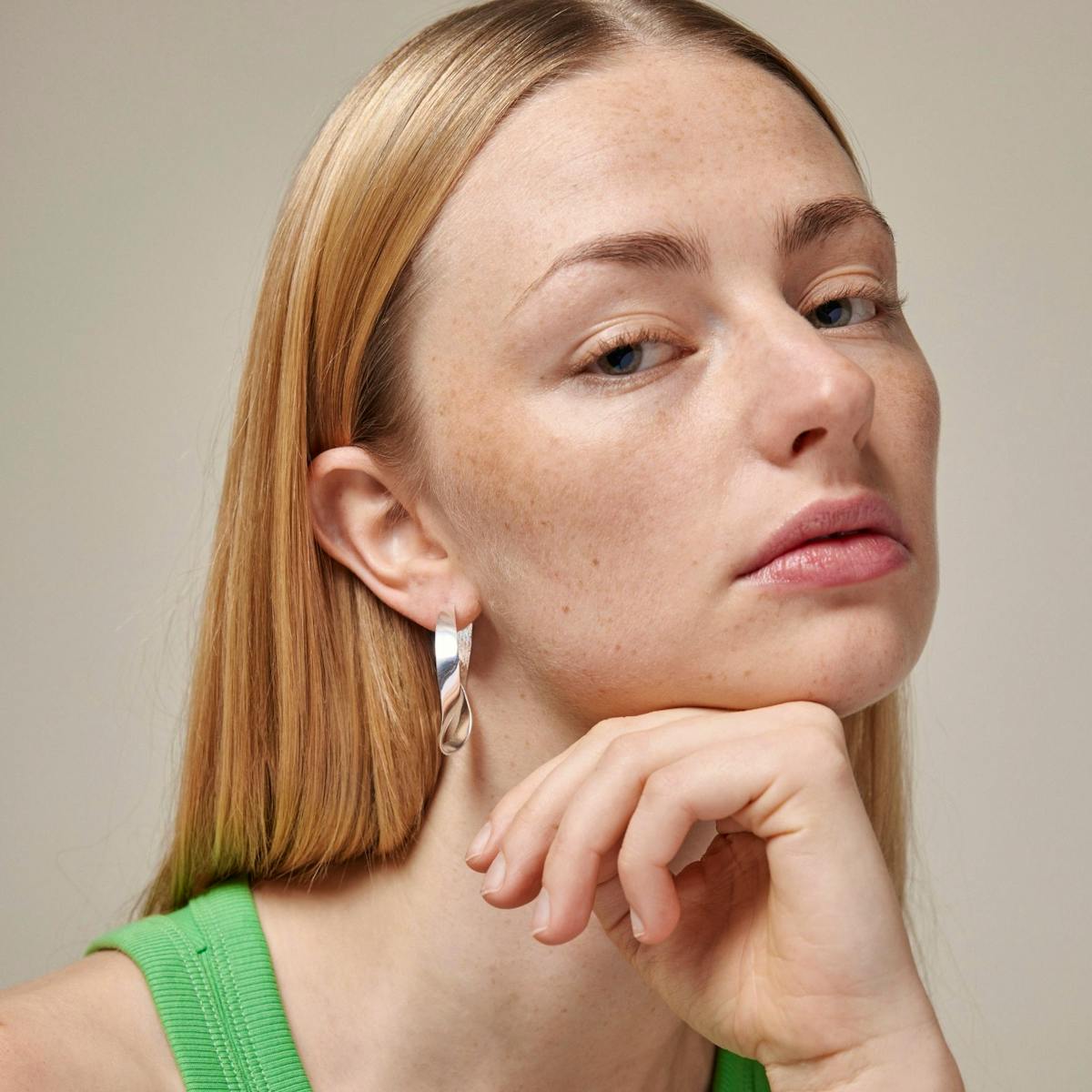 Enamel Copenhagen — Scarlet Large Hoops Enamel Copenhagen Scarlet Large Hoops — Earrings