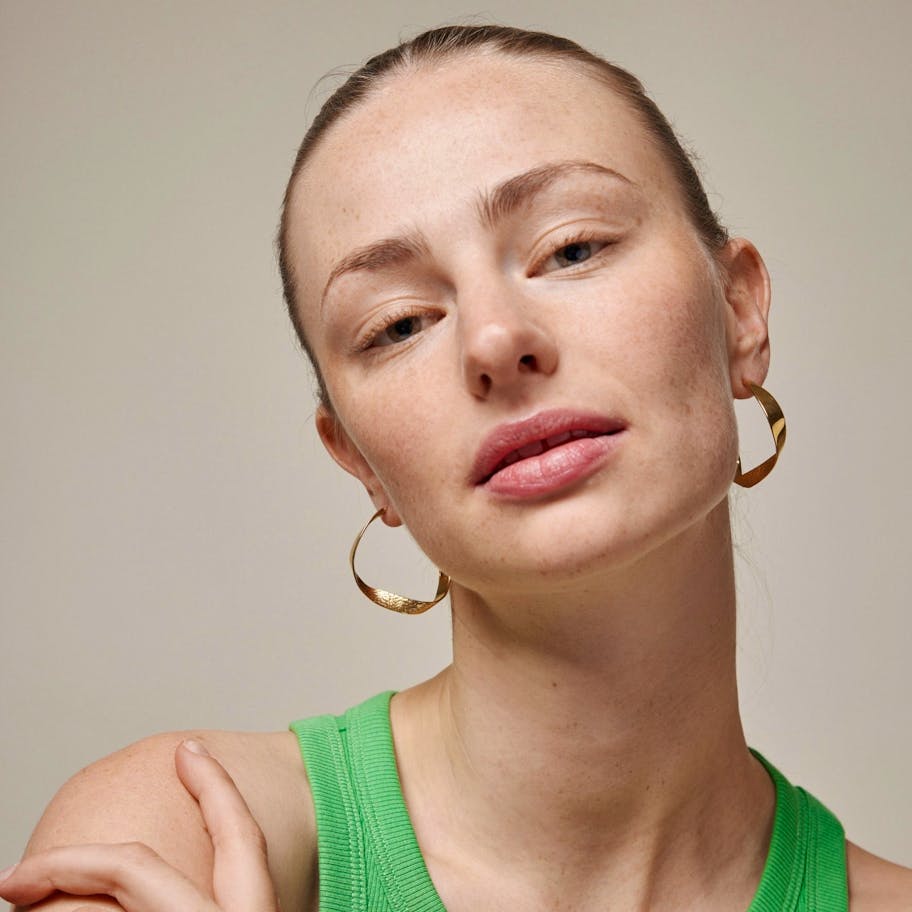 Enamel Copenhagen — Scarlet Large Hoops Enamel Copenhagen Scarlet Large Hoops — Earrings