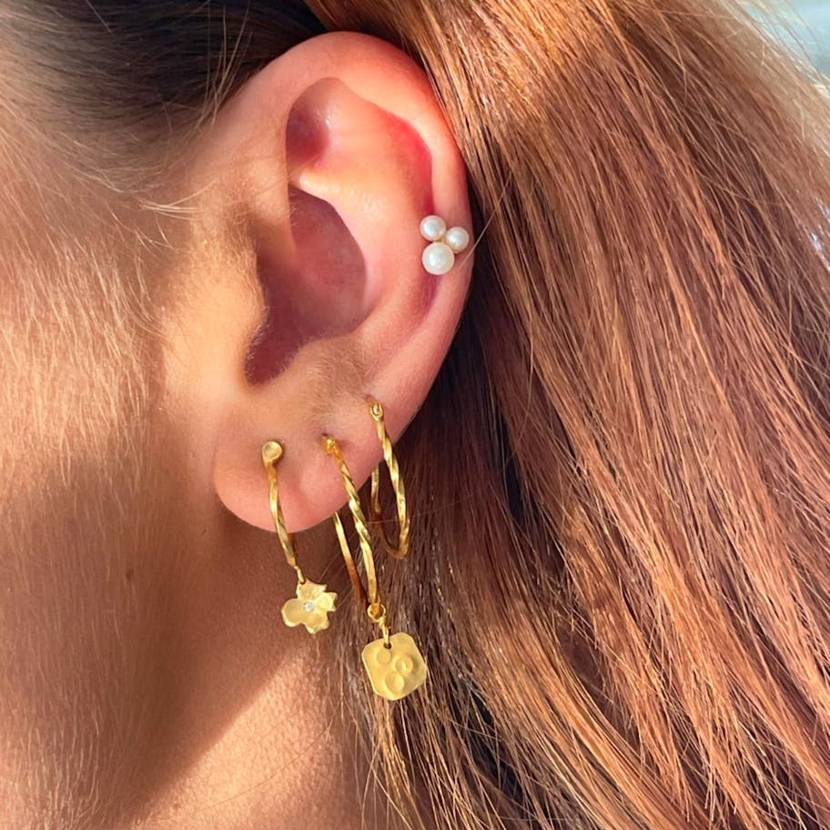 STINE A Jewelry — Flow Creol With Hammered Pendant STINE A Jewelry Flow Creol With Hammered Pendant — Örhängen