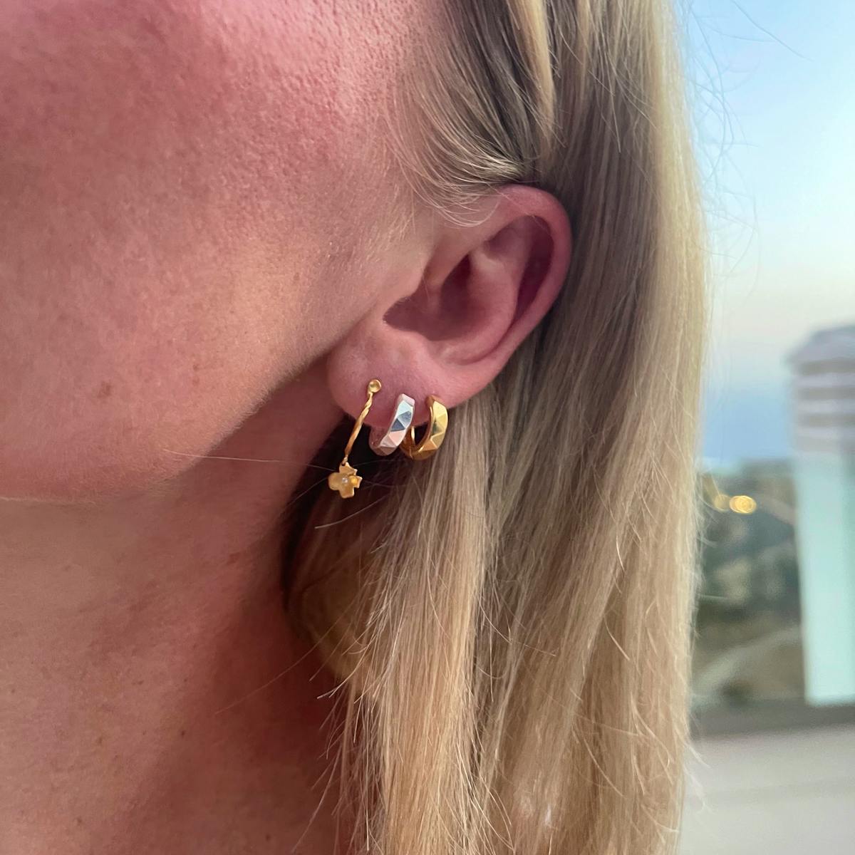 STINE A Jewelry — Petit Flow Creol With Garden Flower STINE A Jewelry Petit Flow Creol With Garden Flower — Øreringer