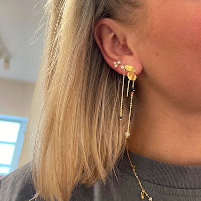 STINE A Jewelry — Three Pearl Berries Earstick STINE A Jewelry Three Pearl Berries Earstick — Oorbel