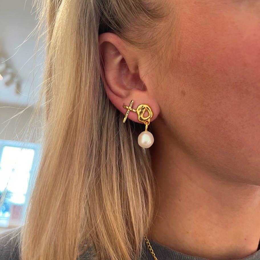 Jane Kønig — Mary Stud Jane Kønig Mary Stud — Korvakorut
