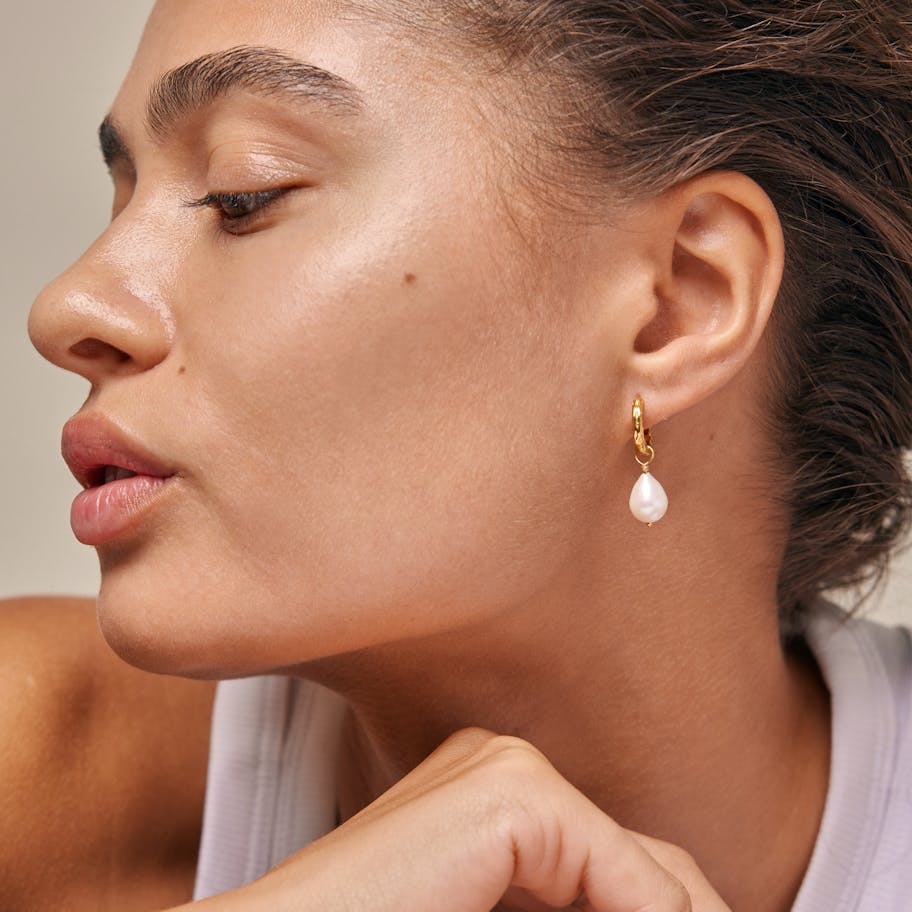 Enamel Copenhagen — Significant Pearl Hoops Enamel Copenhagen Significant Pearl Hoops — Örhängen