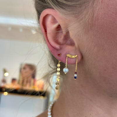 STINE A Jewelry — Petit Love Heart Burgundy Enamel STINE A Jewelry Petit Love Heart Burgundy Enamel — Øreringer