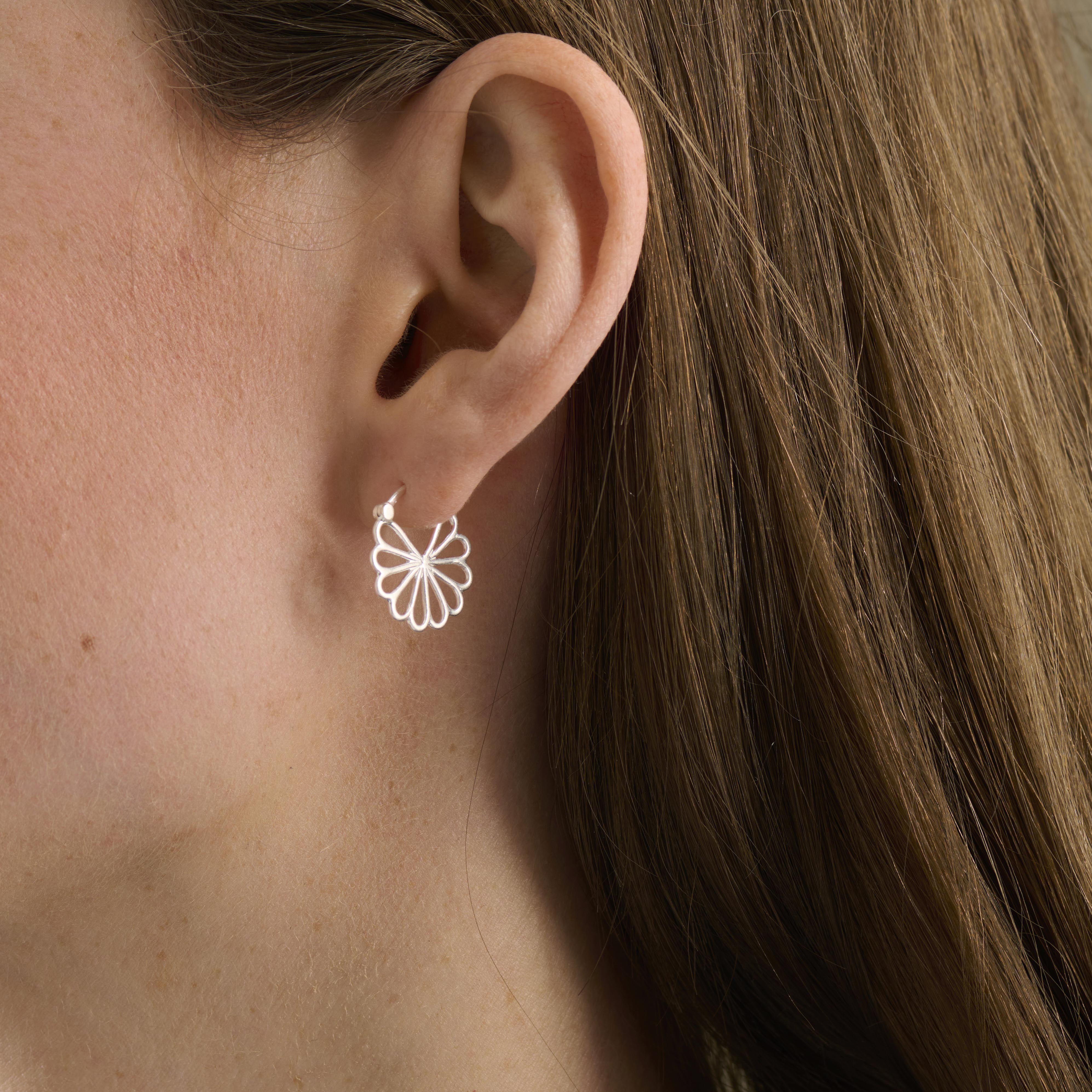 Pernille Corydon Small Bellis Earrings — Øreringe