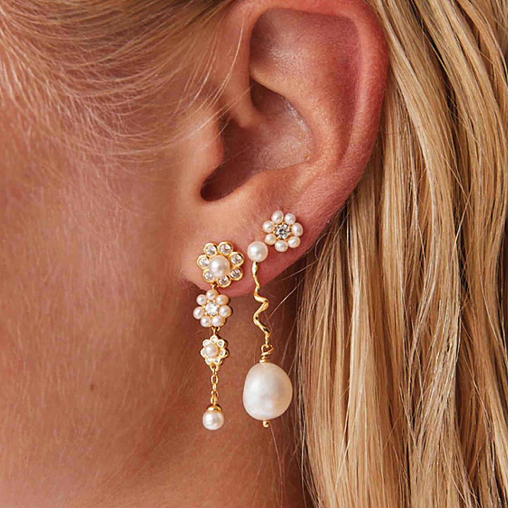 Hultquist Copenhagen Aya Tripple Flower Earrings — Kolczyk