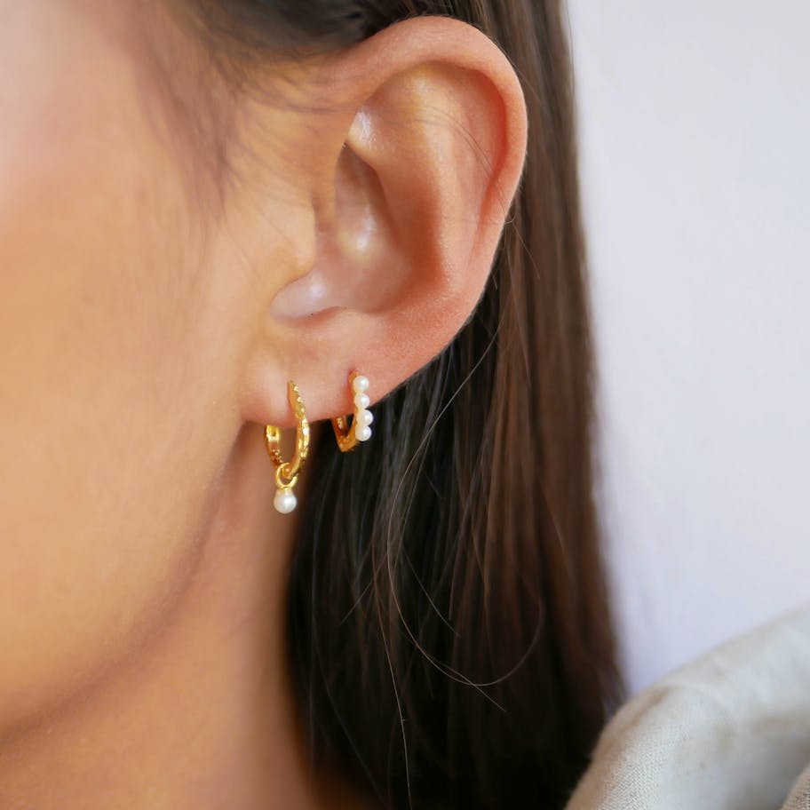Enamel Copenhagen — Belle Pearl Hoops Enamel Copenhagen Belle Pearl Hoops — Ohrringe