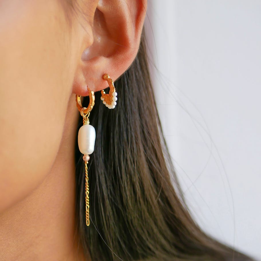 Enamel Copenhagen — Adeline Pearl Earrings Enamel Copenhagen Adeline Pearl Earrings — Örhängen