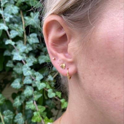 Jane Kønig — Bead Twist Earring Jane Kønig Bead Twist Earring — Øreringer