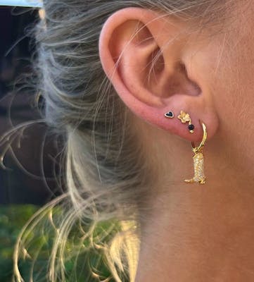 STINE A Jewelry — Petit Love Heart Earstick Black STINE A Jewelry Petit Love Heart Earstick Black — Ohrringe