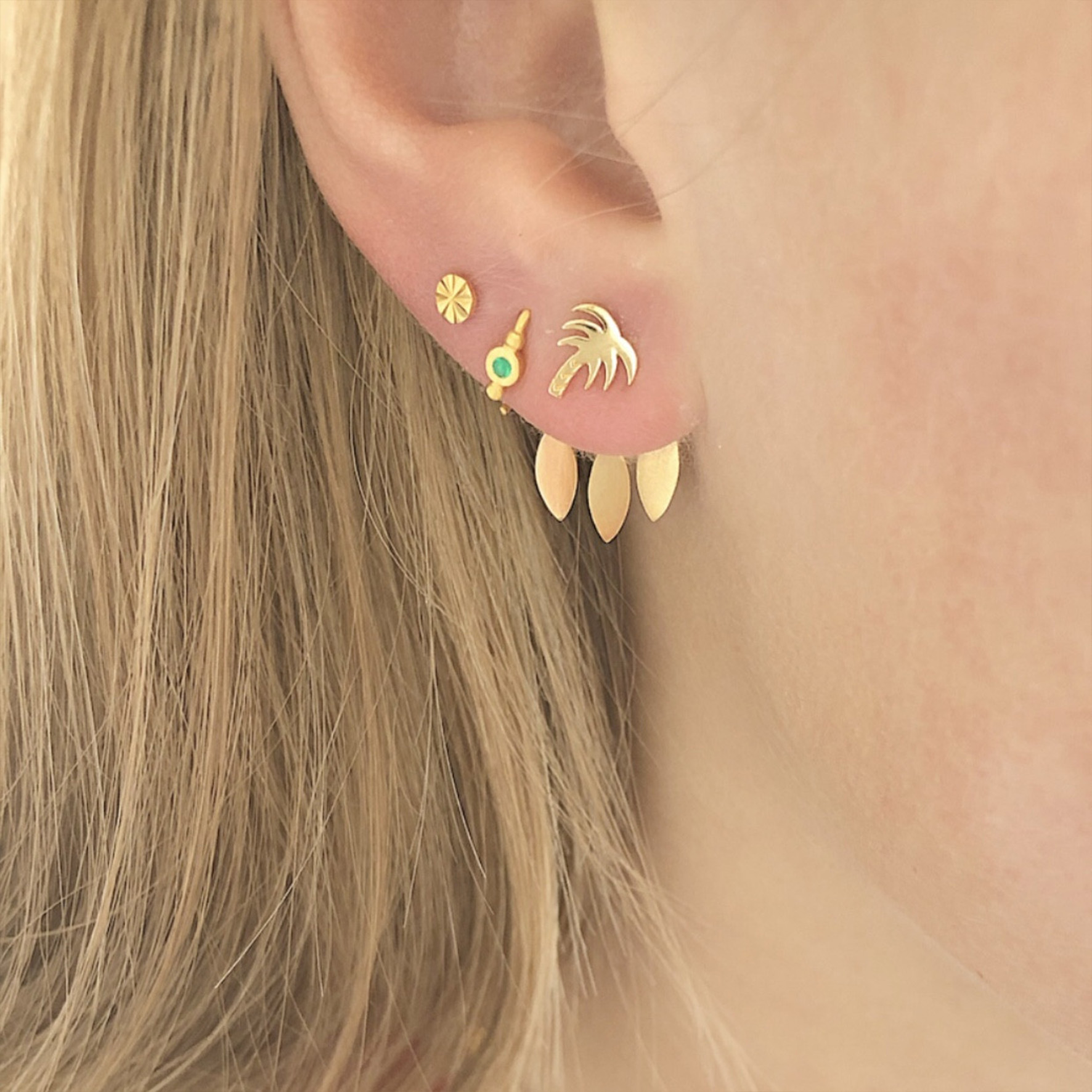 STINE A Jewelry Dancing Three Leaves Behind Ear — Kolczyk