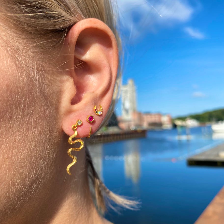 Maanesten — Lucy earrings Maanesten Lucy earrings — Korvakorut
