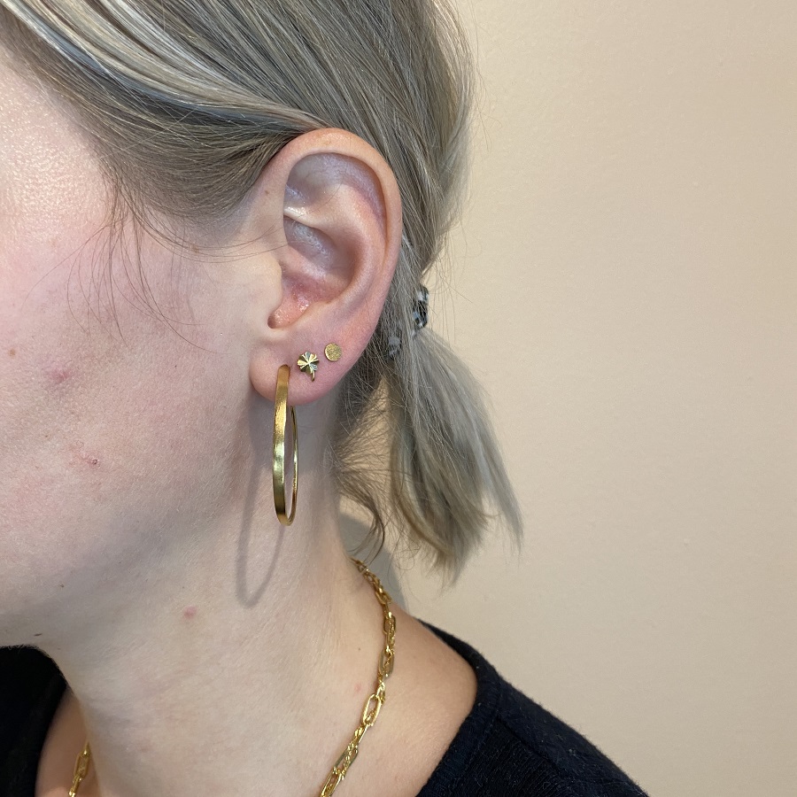 Pernille Corydon Oval Creol earrings — Kolczyk