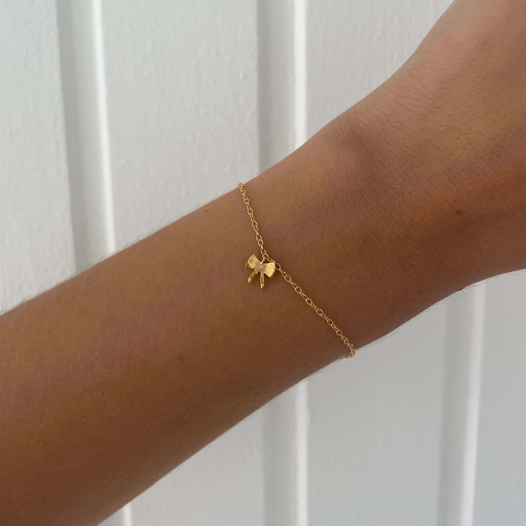 STINE A Jewelry Petit Bow With Stone Bracelet — Armband
