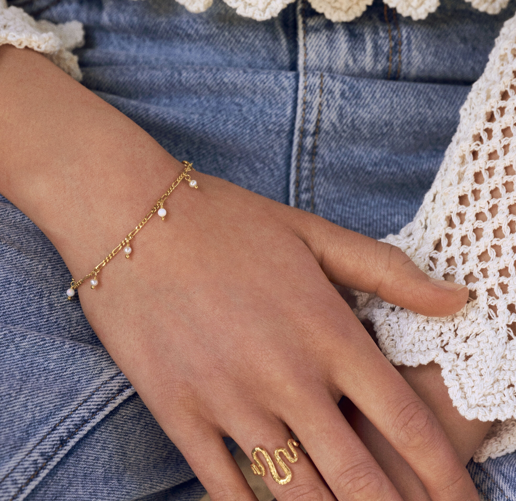 Maanesten Lula White bracelet — Bracelet