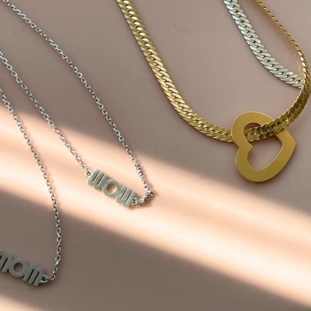 Stine-a-jewelery-necklace