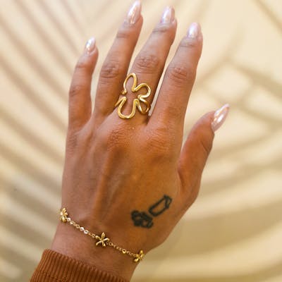Ayo Copenhagen — Elara Flower Ring Ayo Copenhagen Elara Flower Ring — Ring