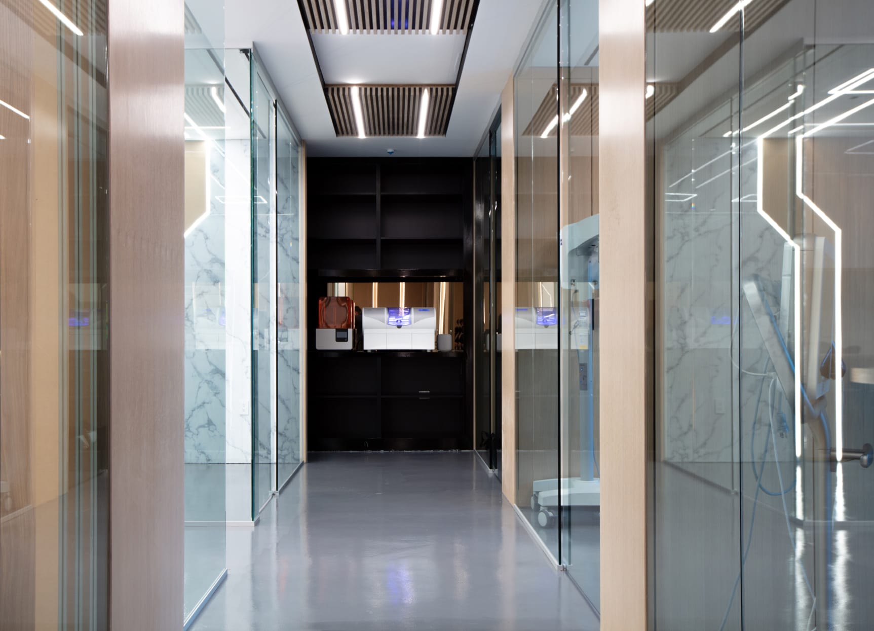 Hallway - clean and modern.