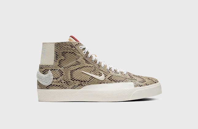 Soulland x Nike SB Blazer Mid "FRI.day 03"