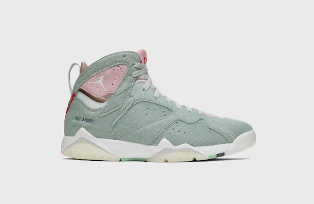 Air Jordan 7 "Neutral Grey"