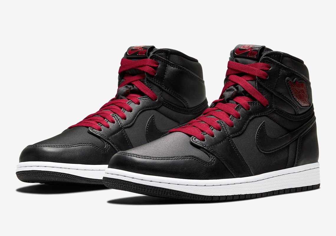 Air Jordan 1 High OG "Black Satin"