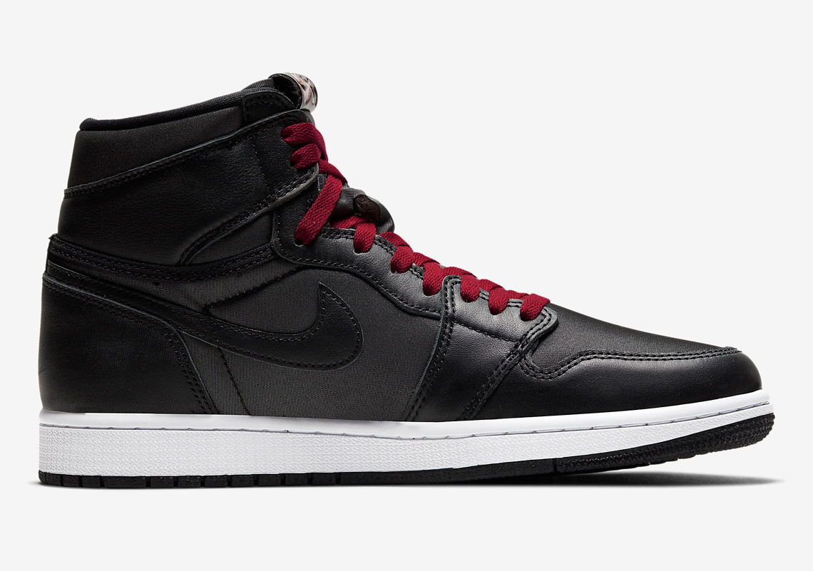 Satin black jordan 1 discount