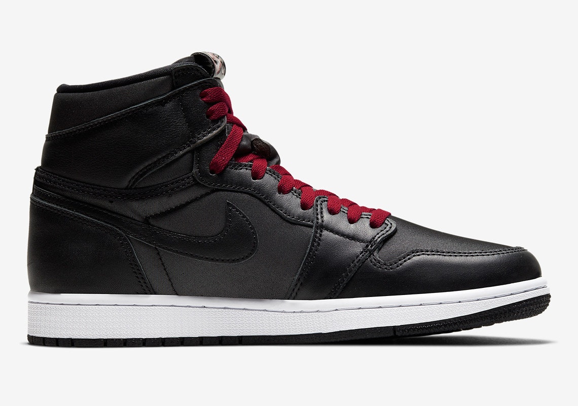 Air Jordan 1 High OG "Black Satin"