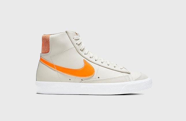 Nike Blazer Mid ’77 Vintage (Light Bone/Orange) Nike Blazer Mid ’77 Vintage (Light Bone/Orange)