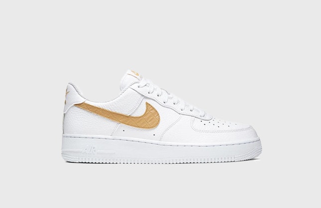 Nike Air Force 1 LV8 "Hairy Swoosh"