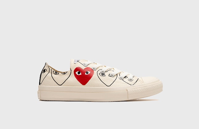 CDG PLAY x Converse Chuck Taylor All Stars Low "Heart Print" (White)