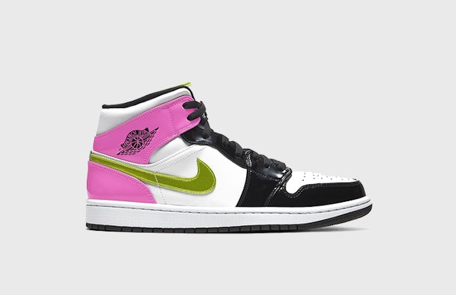 Air Jordan 1 Mid Wmns "Cyber Pink"